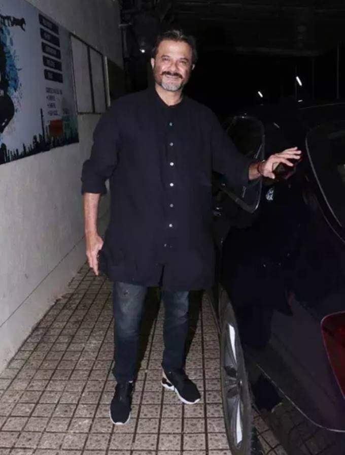 Dhadak screening, Anil Kapoor, Boney kapoor, khushi kapoor, sonam kapoor, Varun Dhawan, sonam kapoor came to watch janhvi kapoor, janhvi kapoor debut movie dhadak, sonam kapoor cousin janhvi kapoor, janhvi kapoor movie special screening, entertainment news, bollywood news, television news, entertainment news,entertainment news, bollywood news, television news, entertainment news