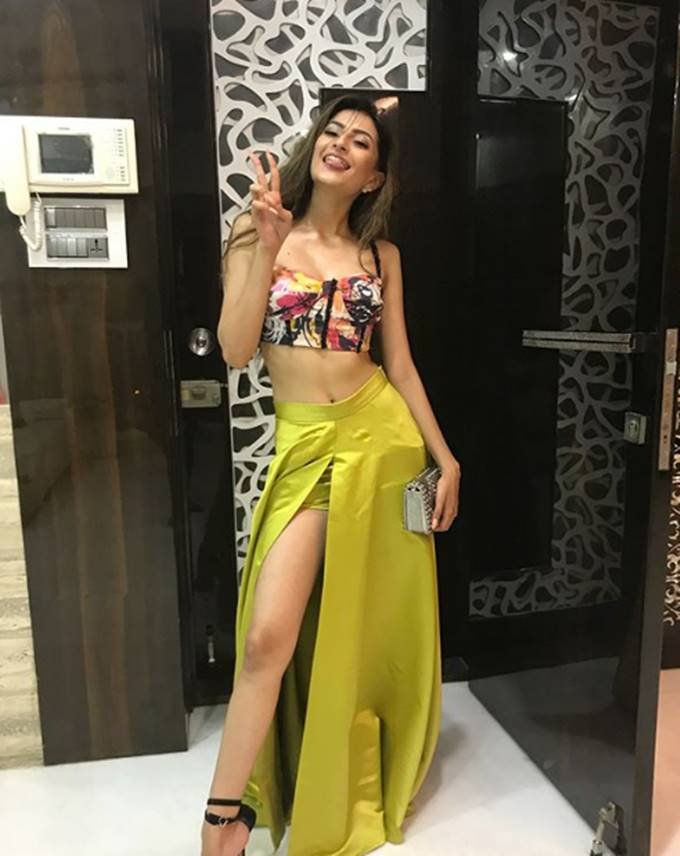 Shweta Tiwari, shweta daughter Palak tiwari, shweta tiwari is gorgeous diva, palak is as like her mother shweta tiwari, here is shweta daughter palak tiwari pictures, bollywood news, television news, entertainment news, bollywood news, television news, entertainment news, bollywood news, television news