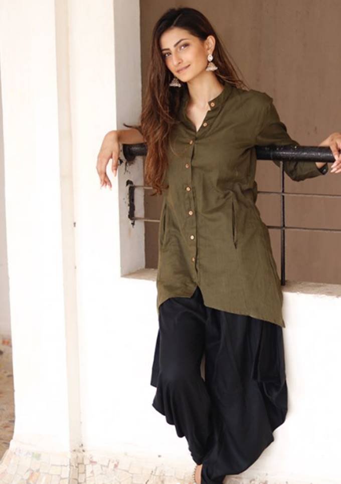 Shweta Tiwari, shweta daughter Palak tiwari, shweta tiwari is gorgeous diva, palak is as like her mother shweta tiwari, here is shweta daughter palak tiwari pictures, bollywood news, television news, entertainment news, bollywood news, television news, entertainment news, bollywood news, television news