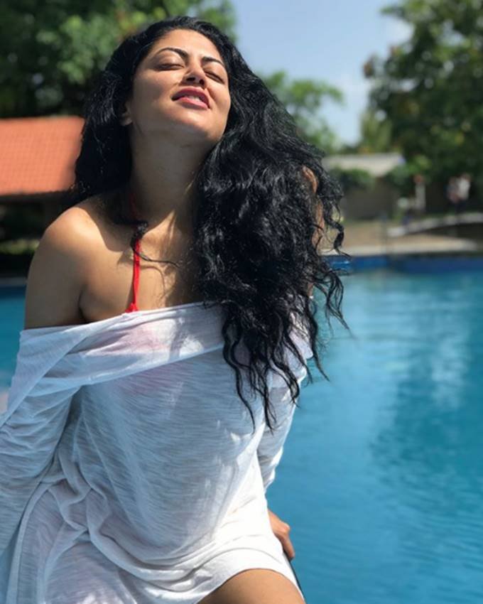 photos of kavita kaushik, kavita kaushik on holidays, kavita kaushik with husband Ronit Biswas, here is pictures of FIR actress, ms chotala having fun with husband ronit, photos of kavita kaushik, kavita kaushik on holidays, kavita kaushik with husband Ronit Biswas, here is pictures of FIR actress, ms chotala having fun with husband ronit, sab tv actress, entertainment news, bollywood news, television news, entertainment news, bollywood news, television news
