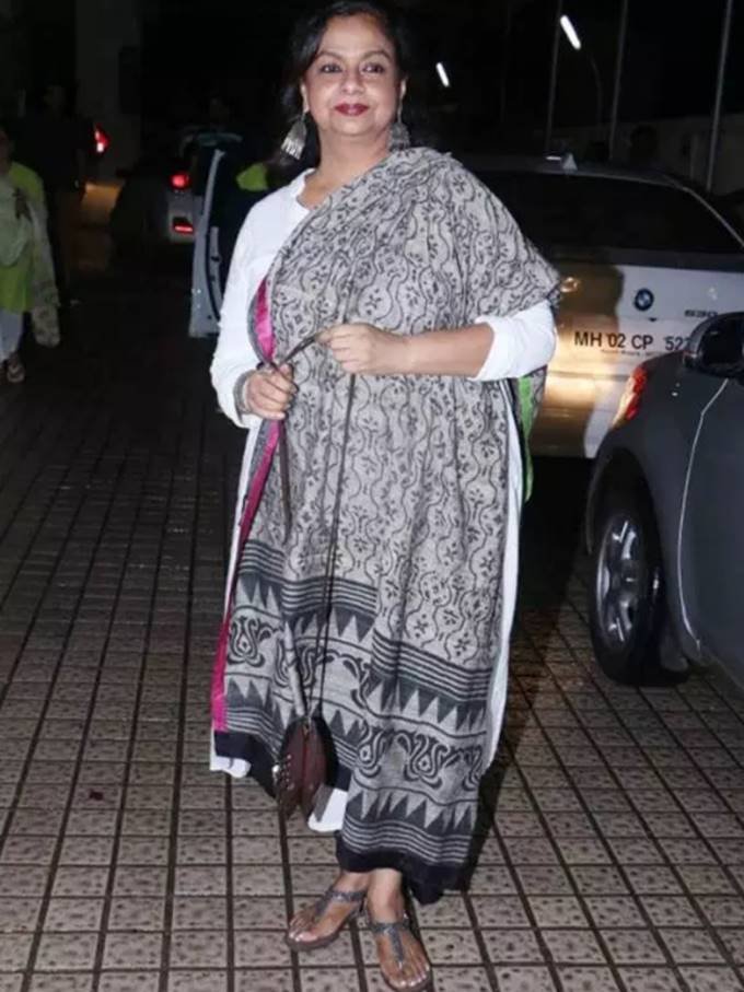 Dhadak screening, Anil Kapoor, Boney kapoor, khushi kapoor, sonam kapoor, Varun Dhawan, sonam kapoor came to watch janhvi kapoor, janhvi kapoor debut movie dhadak, sonam kapoor cousin janhvi kapoor, janhvi kapoor movie special screening, entertainment news, bollywood news, television news, entertainment news,entertainment news, bollywood news, television news, entertainment news