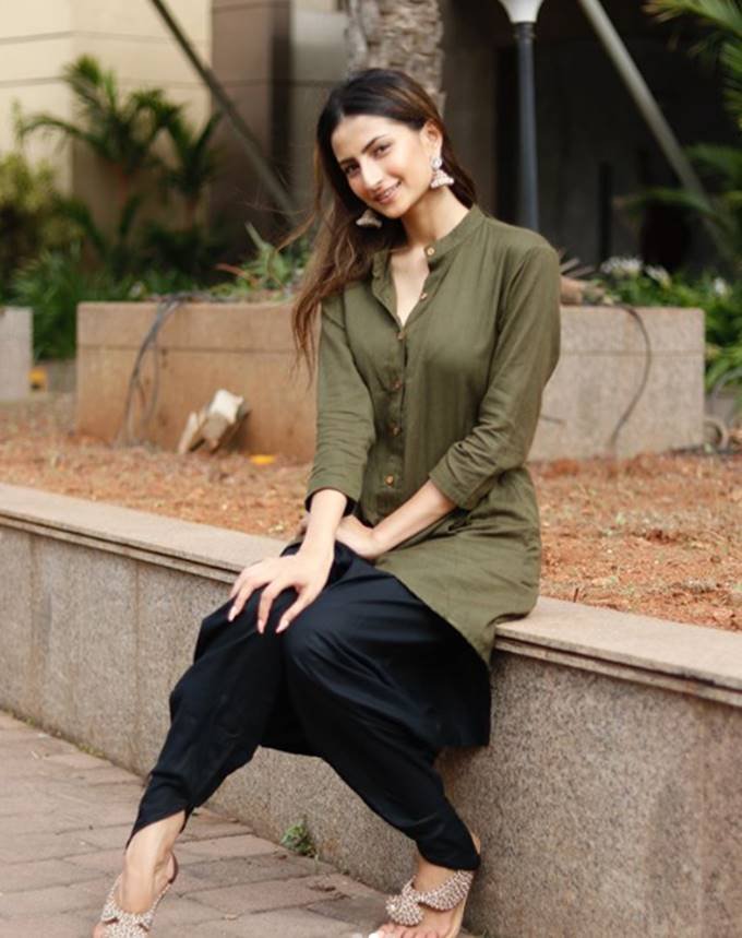 Shweta Tiwari, shweta daughter Palak tiwari, shweta tiwari is gorgeous diva, palak is as like her mother shweta tiwari, here is shweta daughter palak tiwari pictures, bollywood news, television news, entertainment news, bollywood news, television news, entertainment news, bollywood news, television news