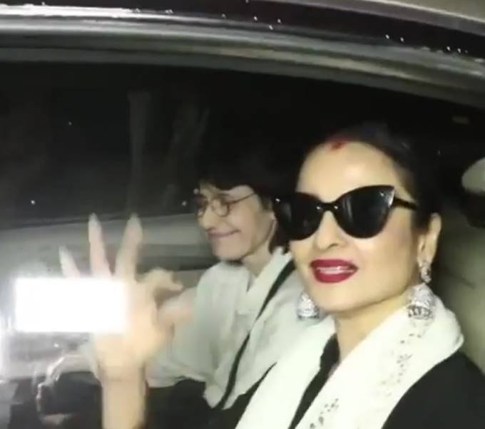 Dhadak screening, rekha, anil kapoor, Dhadak, jhanvi kapoor, ishaan khattar, new upcoming movie dhadak, dhadak dialogue promo, Janhvi and Ishaan, Shashank Khaitan, Chota sa ghaav hai, Moments Of Dhadak, television news,entertainment news, bollywood news, television news, entertainment news, bollywood news, television news, television news,entertainment news, bollywood news, television news, entertainment news, bollywood news, television news, Dhadak screening,