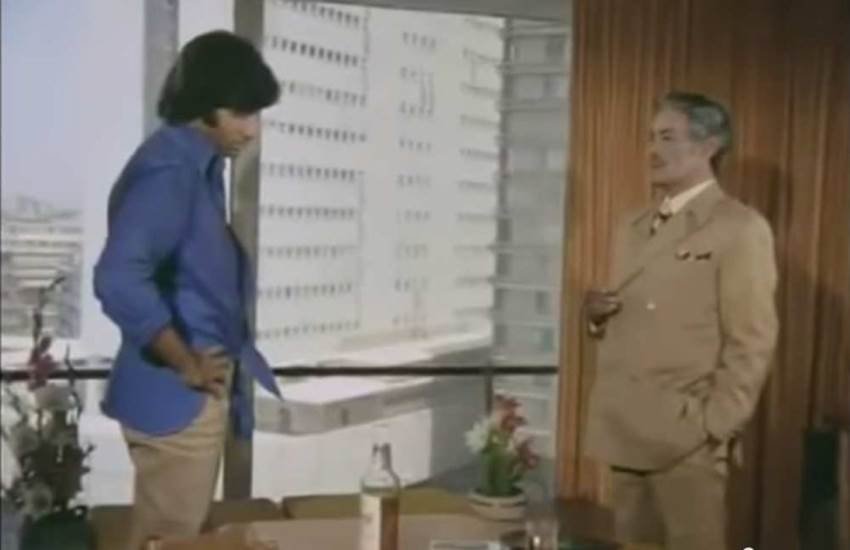 सन 1975 में आई फिल्‍म दीवार का मशहूर द़श्‍य। फोटो- You Tube 