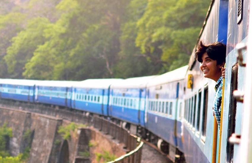 एक बार यात्रा कार्यक्रम को अंतिम रूप देने के बाद, यात्री यात्रा के हिस्से वाले विशेष प्रमुख स्टेशनों के विभाजन के मंडल वाणिज्यिक प्रबंधक से संपर्क कर सकते हैं। एक बार यात्रा कार्यक्रम को अंतिम रूप देने के बाद, यात्री यात्रा के हिस्से वाले विशेष प्रमुख स्टेशनों के विभाजन के मंडल वाणिज्यिक प्रबंधक से संपर्क कर सकते हैं।