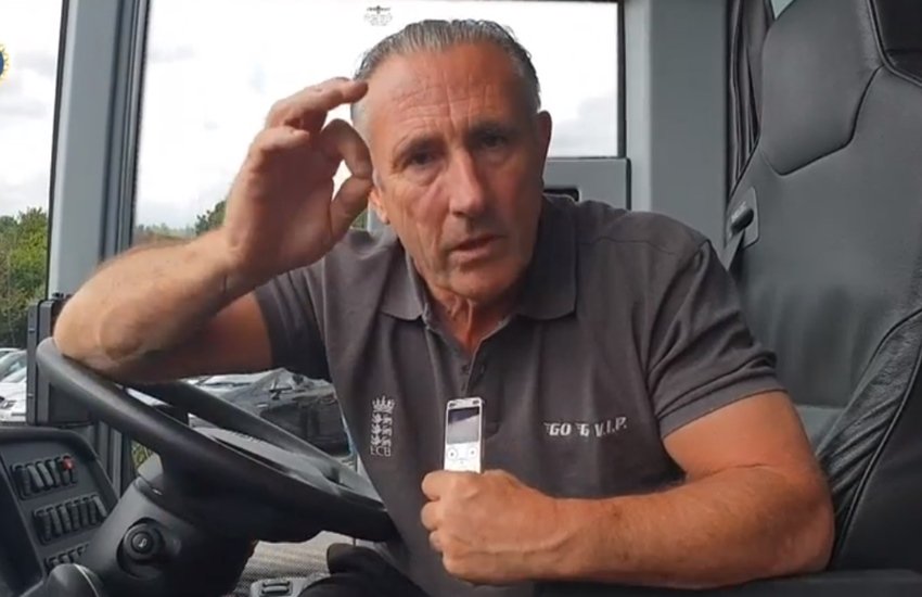 इंडियन क्रिकेट टीम के बस ड्राइवर जेफ गुडविन (फोटो सोर्स- वीडियो स्क्रीनशॉट)