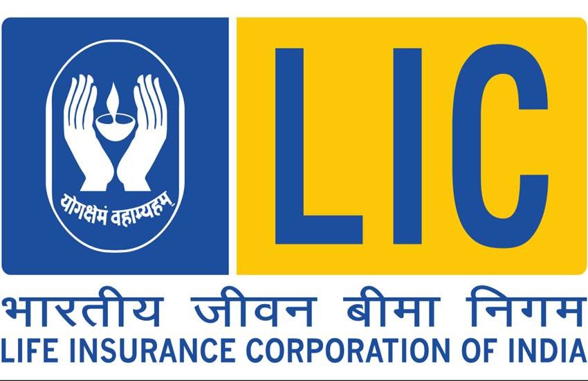 आवेदन करने के लिए उम्मीदवार का न्यूनतम ग्रेजुएट होना अनिवार्य है।
