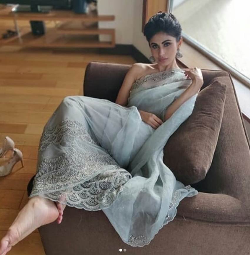 mouni roy, mouni roy instagran, mouni roy dance, mouni roy photos, mouni roy photoshoot, mouni roy news, mouni roy mansoon