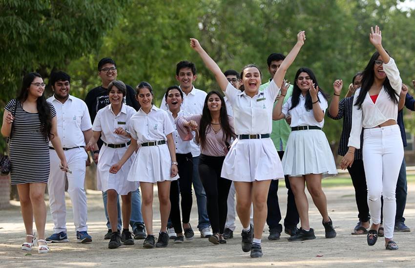 MPBSE, MP Board RWL Supplementary Result 2018: 10वीं की वार्षिक परीक्षाओं में 66 फीसदी स्‍टूडेंट्स पास हुए हैं, जबकि 12वीं में 68 फीसदी।