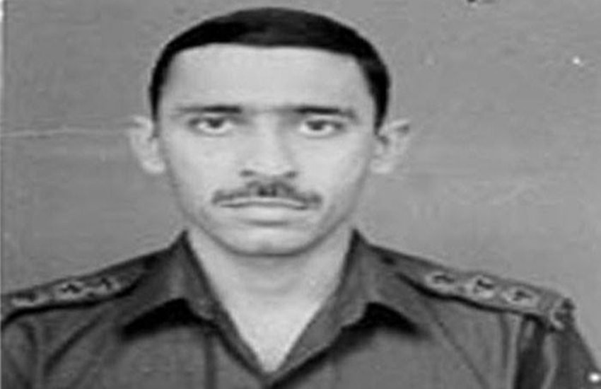 शहीद मेजर पद्मपाणि आचार्य। (फोटो सोर्स- फेसबुक)