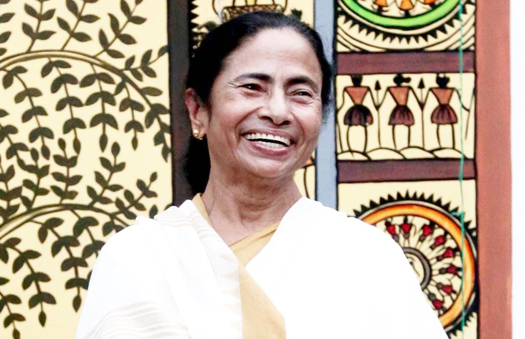 पश्चिम बंगाल की मुख्यमंत्री ममता बनर्जी (फोटो सोर्स- एक्सप्रेस आर्काइव फोटो) पश्चिम बंगाल की मुख्यमंत्री ममता बनर्जी (फोटो सोर्स- एक्सप्रेस आर्काइव फोटो)