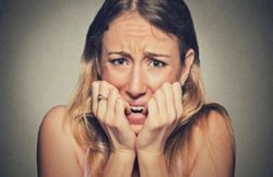 मुंह की बदबू से छुटकारा पाने के लिए अपनाएं ये कारगर उपाय