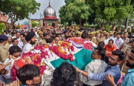 Gopal Das Neeraj, Neeraj, poet Gopal Das, Gopal Das Neeraj wanted Mercy killing, Mercy killing, Euthanasia, Aligarh, Aligarh Administration, Supreme Court, Hindi news, News in Hindi, Jansatta