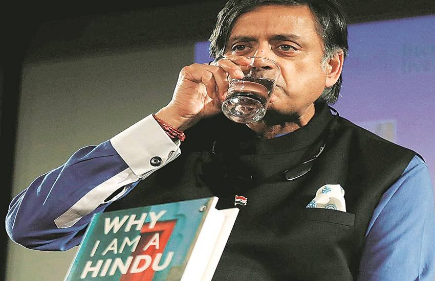  कांग्रेस नेता अपनी एक किताब में हिंदू होने की अपनी तरह से व्याख्या करते हैं, इसके उदार पक्ष को दिखाते हैं। लेकिन भारत के चुनावी मैदान में आपकी तरफ से खतरा-ए-जान वही पाकिस्तान क्यों है?