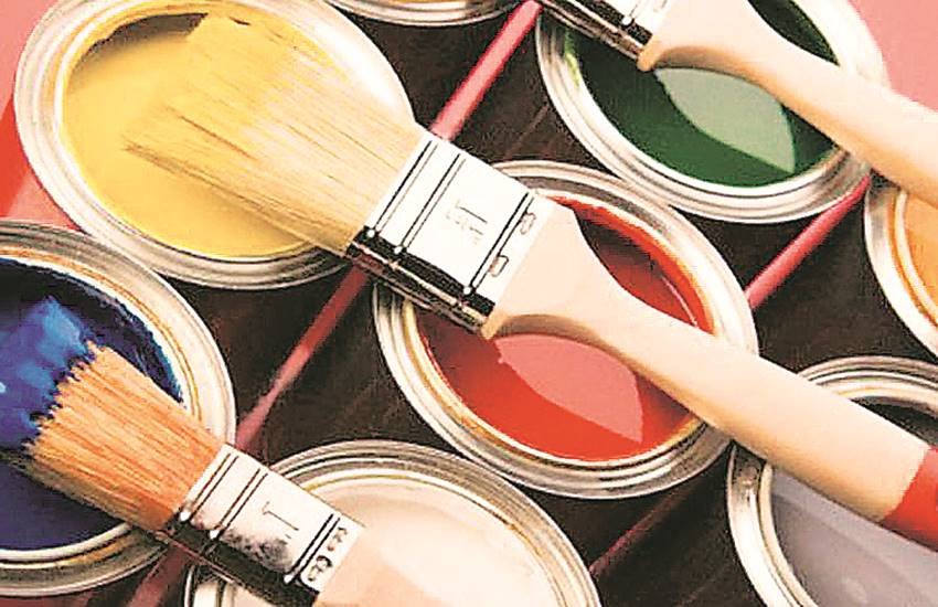 घर पर पेंट कराना से पहले सावधानी जरुर बरतें।