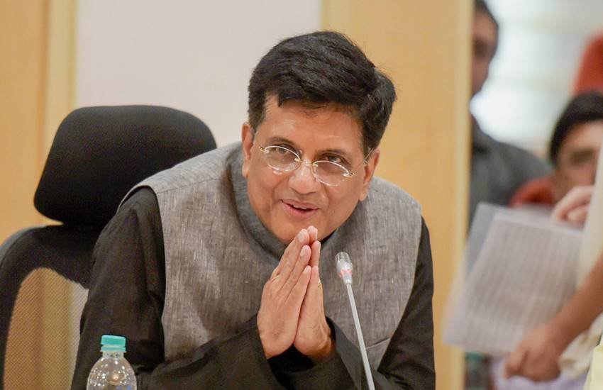 जीएसटी काउंसिल की 28वीं बैठक के दौरान केंद्रीय वित्‍त, रेल तथा कोयला मंत्री पीयूष गोयल। (Photo : PTI)