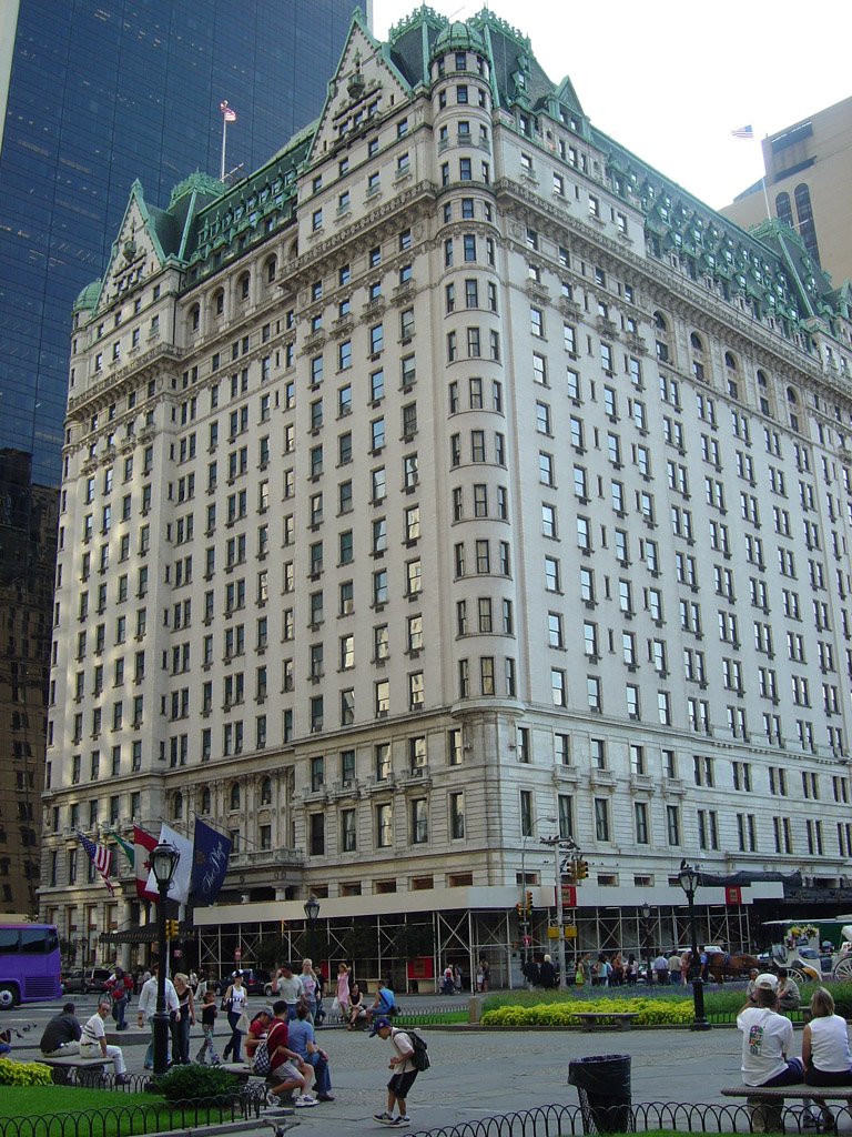 atar,fund,buys,Sahara,Plaza Hotel in New York,Plaza Hotel,600 million,New York,Qatar fund,Subrata Roy,Katara