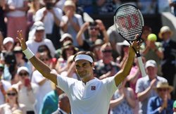 जब टेनिस कोर्ट पर वॉर्डरोब मालफंक्शन का शिकार हो गए दिग्गज टेनिस प्लेयर, देखें VIDEO