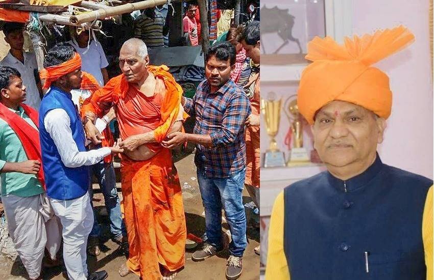 अग्निवेश की कथित तौर पर कुछ भाजयुमो कार्यकर्ताओं ने बुरी तरह पिटाई की थी। हालांकि, झारखंड के मंत्री सीपी सिंह (दाएं) ने उन्हें फ्रॉड बताया था। सीपी सिंह ने कहा कि अग्निवेश इससे पहले अन्ना आंदोलन के दौरान भी पिटे थे। (फोटोः पीटीआई/फेसबुक)
