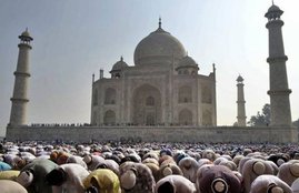 Namaz, Namaz at Taj mahal, Taj mahal namaz for non local, Taj Mahal mosque, agra, Supreme Court, Hindi news, News in Hindi, Jansatta