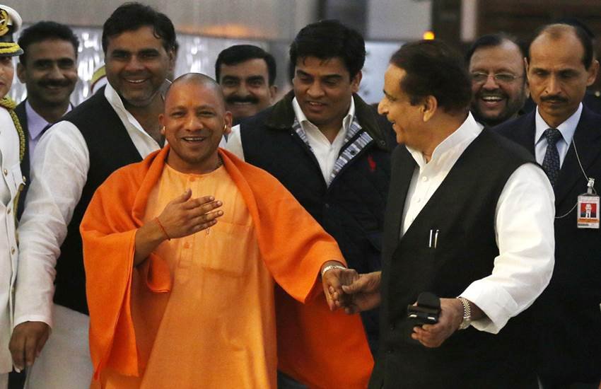 यूपी के मुख्यमंत्री योगी आदित्यनाथ के साथ समाजवादी पार्टी के नेता मोहम्मद आजम खान। Express photo by Vishal Srivastav 14.12.2017