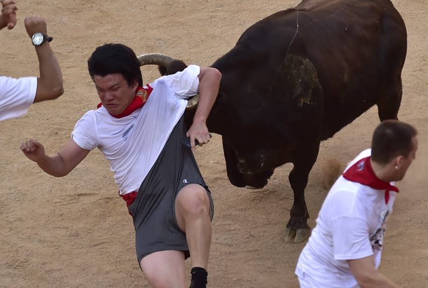 spain, bull running, san permin, pamplona, world news,, bull running,San Fermin bull-running festival, San Fermin bull-running festival 2018, San Fermin bull-running festival