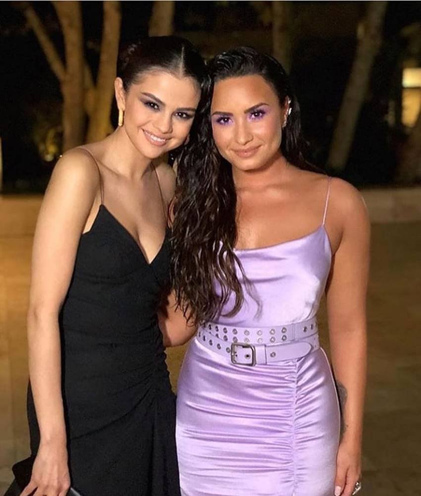 Demi Lovato And Joe Jonas. Demi lovato, demi lovato relationship, demi lovato drungs adicted, Drungs addicted demi lovato, priyanka chopra, nick jonas