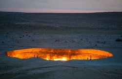 शोलों से हमेशा दहकती रहती है यह जगह, कहलाती है धरती पर ‘नर्क का द्वार’