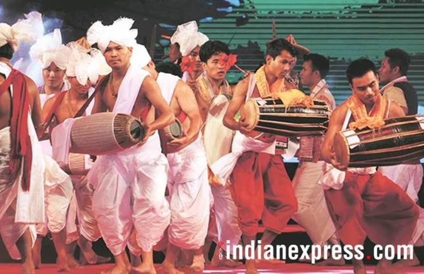 इन मेलों के मूल में कोई अंतर्कथा है, संवेदना है और आदि लोक परंपरा है। यही कारण है कि इन मेलों से लोक आस्था आज तक जुड़ी रही है, इसे मिटाना असंभव रहा है। इन मेलों के मूल में कोई अंतर्कथा है, संवेदना है और आदि लोक परंपरा है। यही कारण है कि इन मेलों से लोक आस्था आज तक जुड़ी रही है, इसे मिटाना असंभव रहा है।
