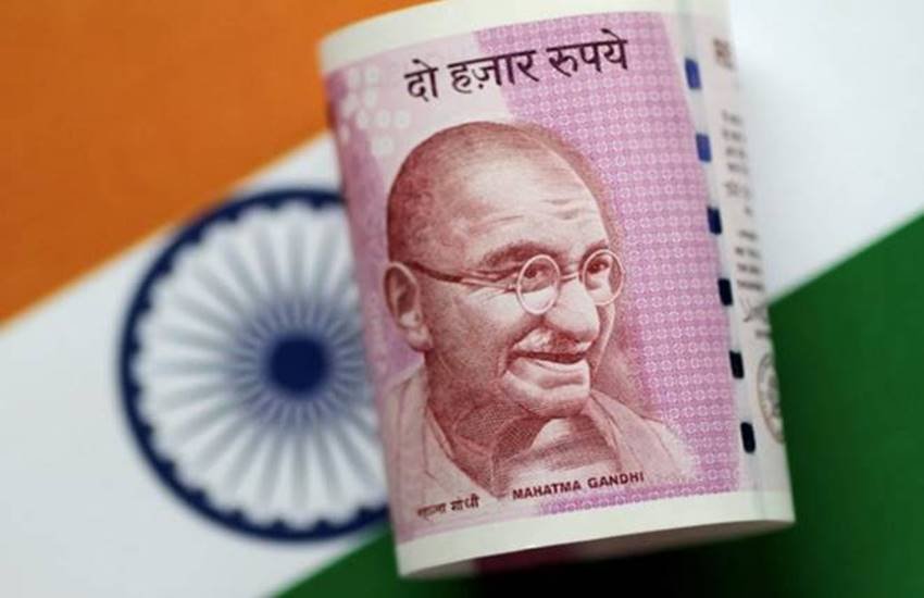 विश्व बैंक की रिपोर्ट का लब्बोलुआब यह है कि भारत अब अमीर देशों की कतार में शामिल होने की दिशा में अग्रसर है। 