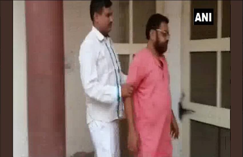 पुलिस ने जलेबी बाबा से पूछताछ की (Pic Credit- ANI)