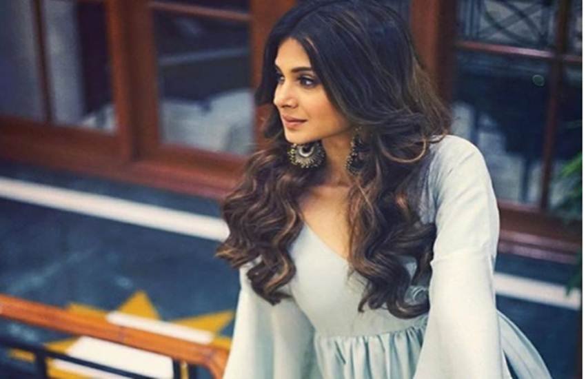 jennifer winget, tv show bepanaah, jennifer winget tv shows, jennifer winget affair, jennifer winget karan singh grover, jennifer winget show, jennifer winget life