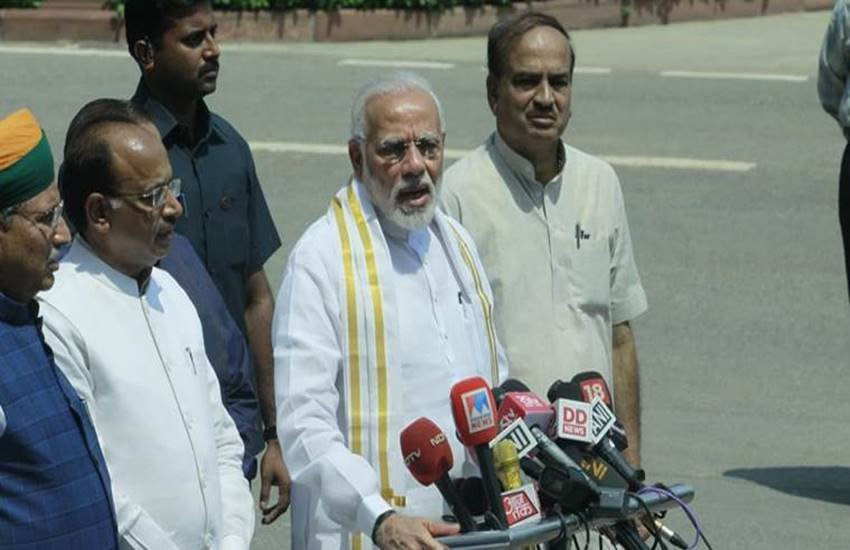 लोकसभा में आज मोदी सरकार के खिलाफ पेश अविश्वास प्रस्ताव का नोटिस स्वीकार हो गया 