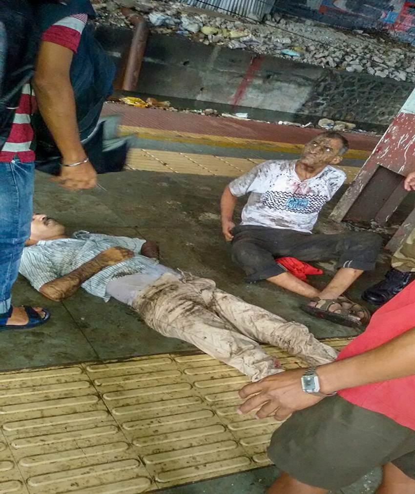 Andheri bridge collapse, Andheri foot overbridge collapse, Mumabi rain, Andheri road overbridge collapse, Andheri Station, foot overbridge collapse in Mumbai, foot overbridge collapse in Andheri,foot overbridge news, andheri news