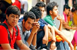 NEET मामला: सुप्रीम कोर्ट ने हाईकोर्ट के फैसले पर लगाई रोक, नहीं मिलेंगे ग्रेस मार्क्स!