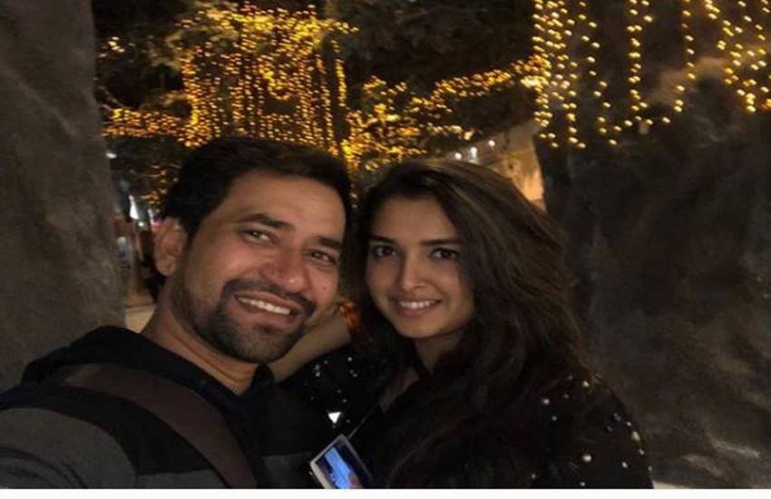 भोजपुरी अभिनेता दिनेश लाल यादव और अभिनेत्री आम्रपाली दूबे
फोटो सोर्स - इंस्टाग्राम