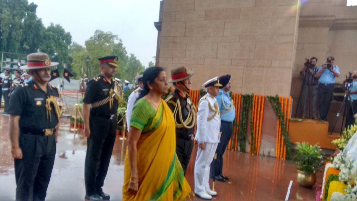 "Kargil Vijay Diwas, कारगिल विजय दिवस, Kargil, Vijay Diwas, Bipin Rawat, Sunil Lanba, Birender Singh Dhanoa, कारगिल, विजय दिवस, बिपीन रावत, सुनील लांबा, बिरेन्द्र सिंह धनोआ