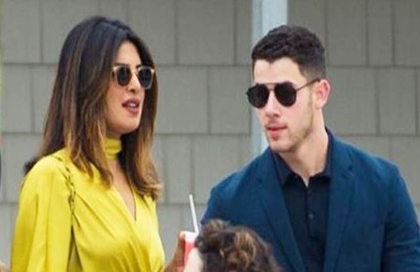 प्रियंका ने भारत फिल्म से हटने का फैसला लिया और निक से सगाई रचा ली। प्रियंका ने भारत फिल्म से हटने का फैसला लिया और निक से सगाई रचा ली।