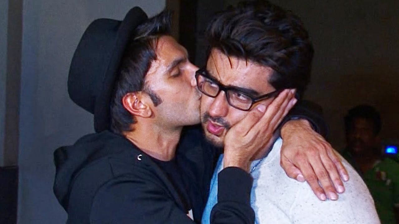 ranveer singh kiss to kapil dev, ranveer singh kiss to arjun kapoor, ranveer singh kiss to ranbir kapoor, ranveer singh kiss to kapil dev, ranveer singh kiss to sanjay leela bhanshali, ranveer singh kisses, ranveer singh birthday, international kissing day