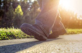 Passing road, road, road facts, road unknown facts, road things, road and benefits, Lying On The Road, Lying On Road, Five Things, Five Things on road, Bad To Passing, religion news