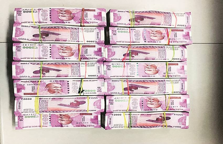 सूदखोरों से तंग आकर आत्महत्या का एक मामला कोटा के एक मध्यमवर्गीय परिवार में पिछले हफ्ते सामने आया। 