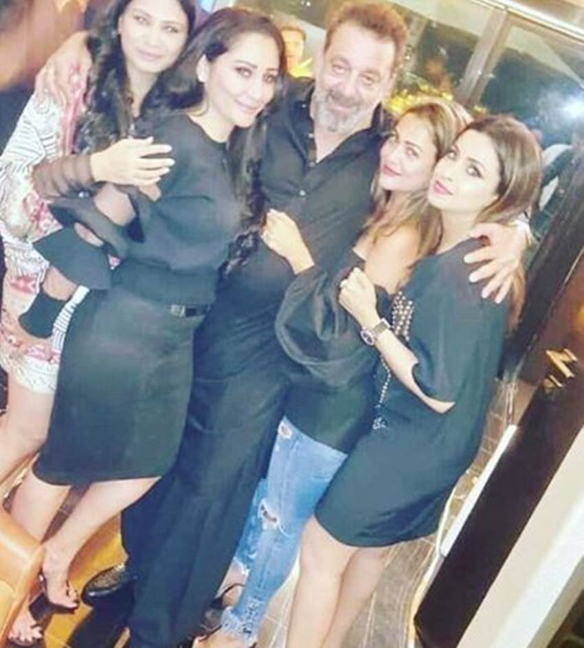 Sanjay Dutt, sanju, Sanjay Dutt birthday, Sanjay Dutt birthday party inside photos, Sanjay Dutt age, Sanjay Dutt birthday party, R. Madhavan, Amrita Arora, Maanayata Dutt, Trishala Dutt, Tanishaa Mukerji, Sanjay Dutt news, Sanjay Dutt family, Sanjay Dutt films