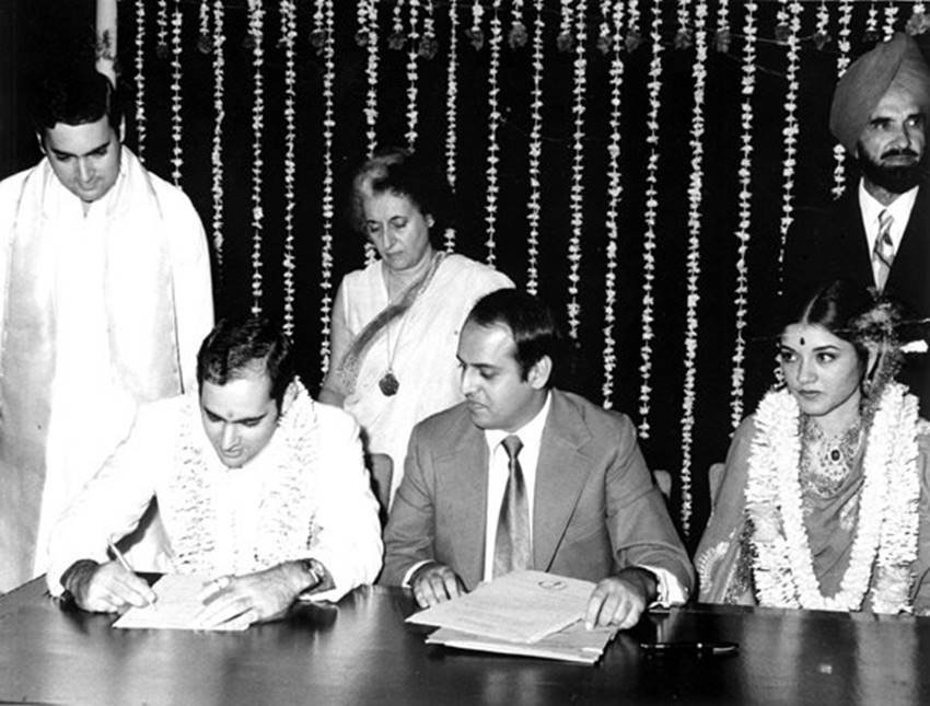 sanjay gandhi, sanjay gandhi pics, sanjay gandhi photos, sanjay gandhi images, sanjay gandhi, meneka gandhi modeling, meneka gandhi-sanjay gandhi love story
