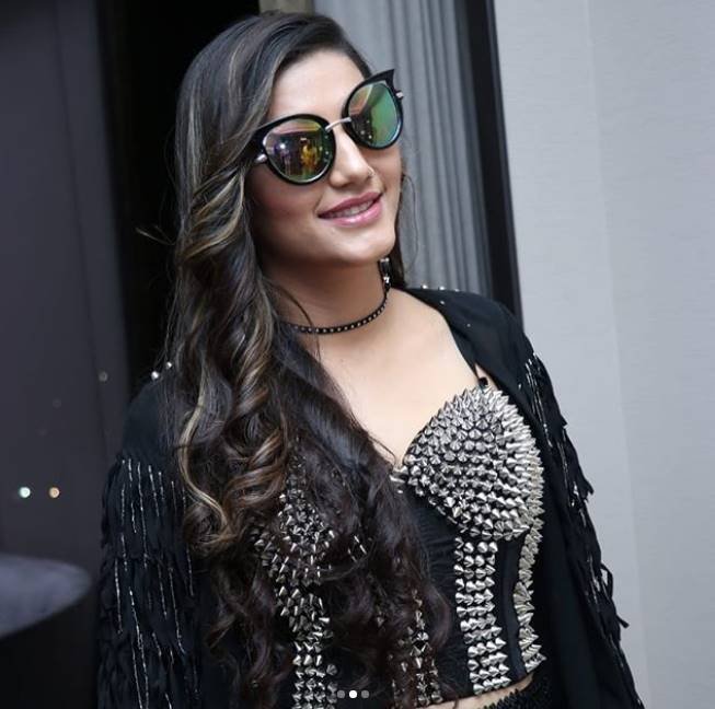 Sapna Chaudhary,Bigg Boss 11,Sapna Chaudhary transformation, Haryanvi sensation, Arshi Khan,Hina Khan, sapna chaudhary tero look, sapna chaudhary new look, sapna chaudhary hot look