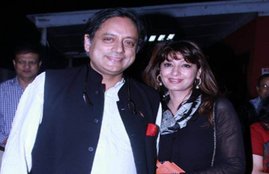 shashi tharoor