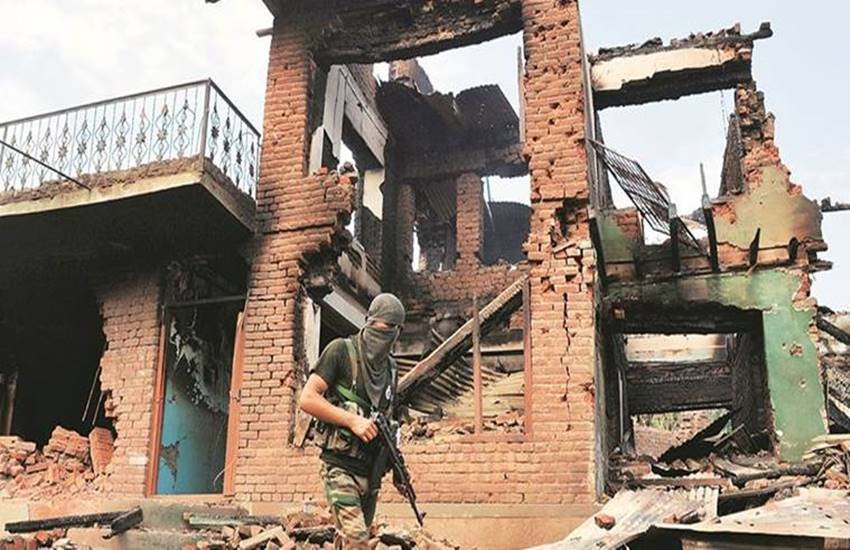 Burhan wani, ips officer, phd student, IPS officer’s brother, Hizbul Mujahideen, Let, Burhan anniversary, kashmir militancy, Hindi news, Kashmir news, News in Hindi, Jansatta