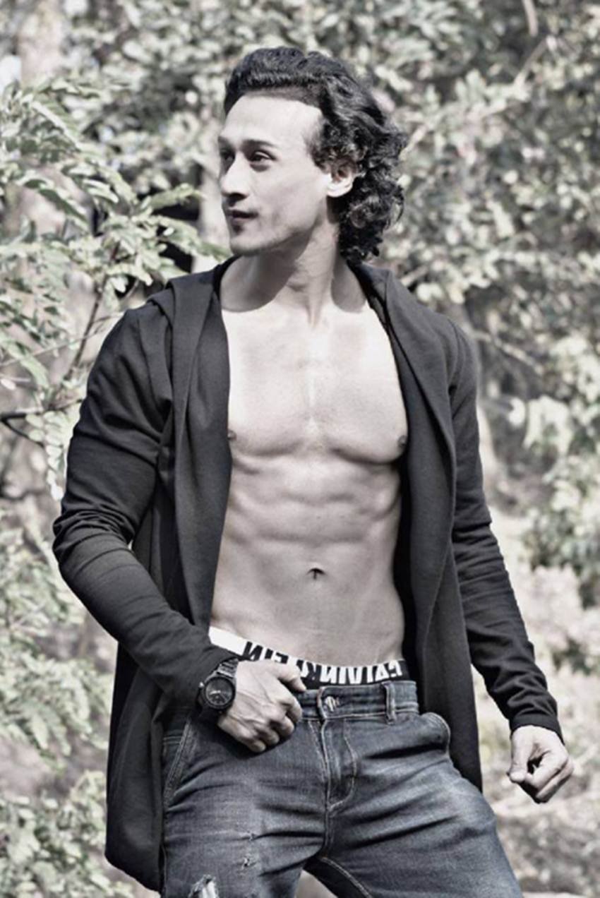 Tiger Shroff, Tiger Shroff Pictures, Tiger Shroff Hot body, Tiger pictures India, Tiger Shroff photographs, Tiger Shroff and doppelganger, entertainment news, bollywood news