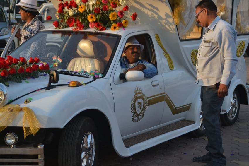 royal wedding car, royal wedding car in india, bhopal, hamid khan, hamid khan made ca royal wedding car, royal wedding car photos, royal wedding car pics, royal wedding car india, royal wedding car gallery