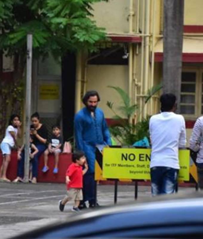 PHOTOS of TAIMUR ALI khan, taimur ali khan with papa saif, saif ali khan son taimur, taimur pictures with father saif, saif ali khan with taimur, baby taimur playing with colorful football, entertainment news, entertainment news, bollywood news, television news, entertainment news, tv show news