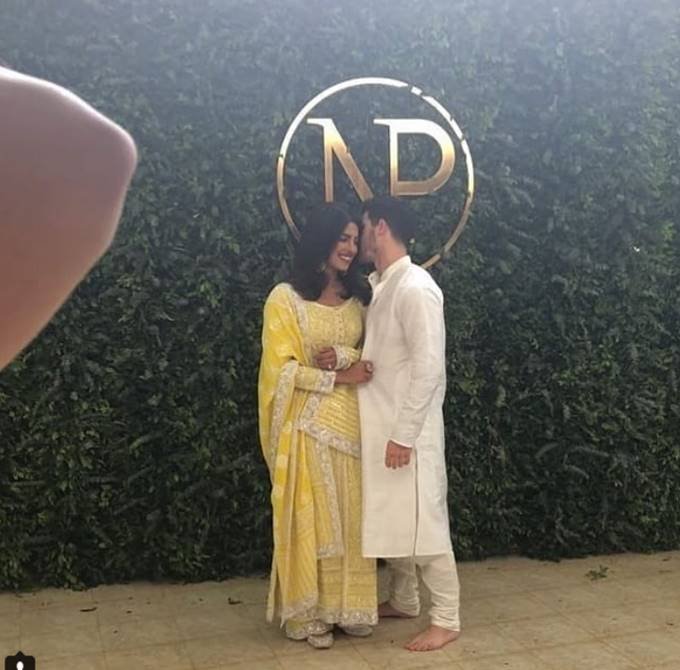 Priyanka Chopra Engaged, priyanka chopra nick jonas, priyanka chopra roka, priyanka chopra engagement, priyanka chopra engagement photos, priyanka chopra engagement video, priyanka chopra nick jonas sagai, priyanka chopra nick jonas engagement, priyanka chopra nick jonas wedding, priyanka chopra ki shadi, priyanka chopra ki sagai